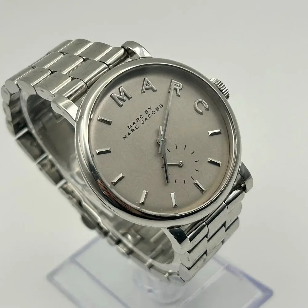 Marc by Marc Jacobs Women's Baker Watch Silver-tone Working New Battery
